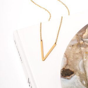 Letter V Pendant necklace in Stainless Steel